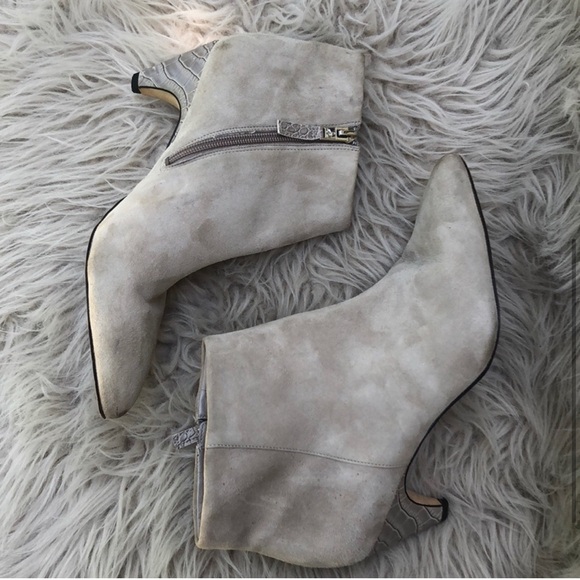 Sam Edelman Lucy Ankle Bootie - Picture 3 of 5